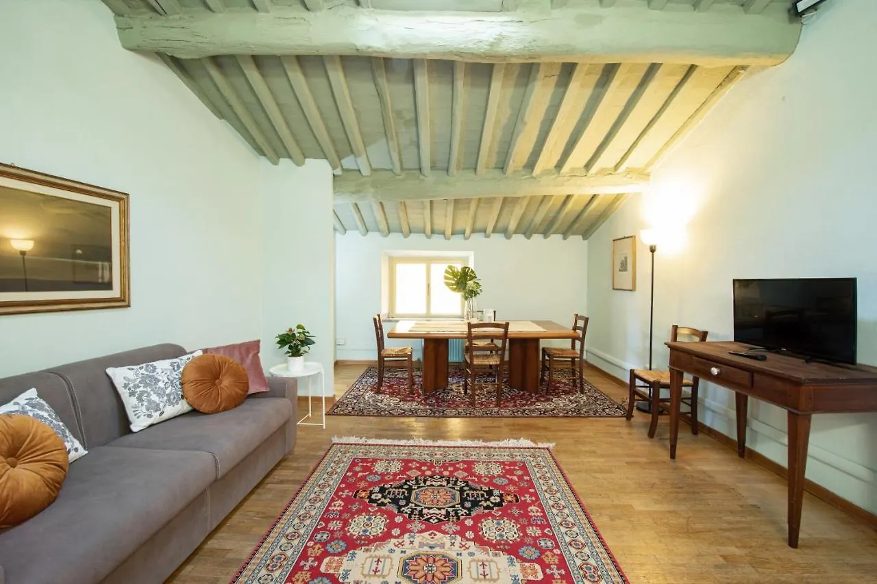 Savina'S Apartment Lucca